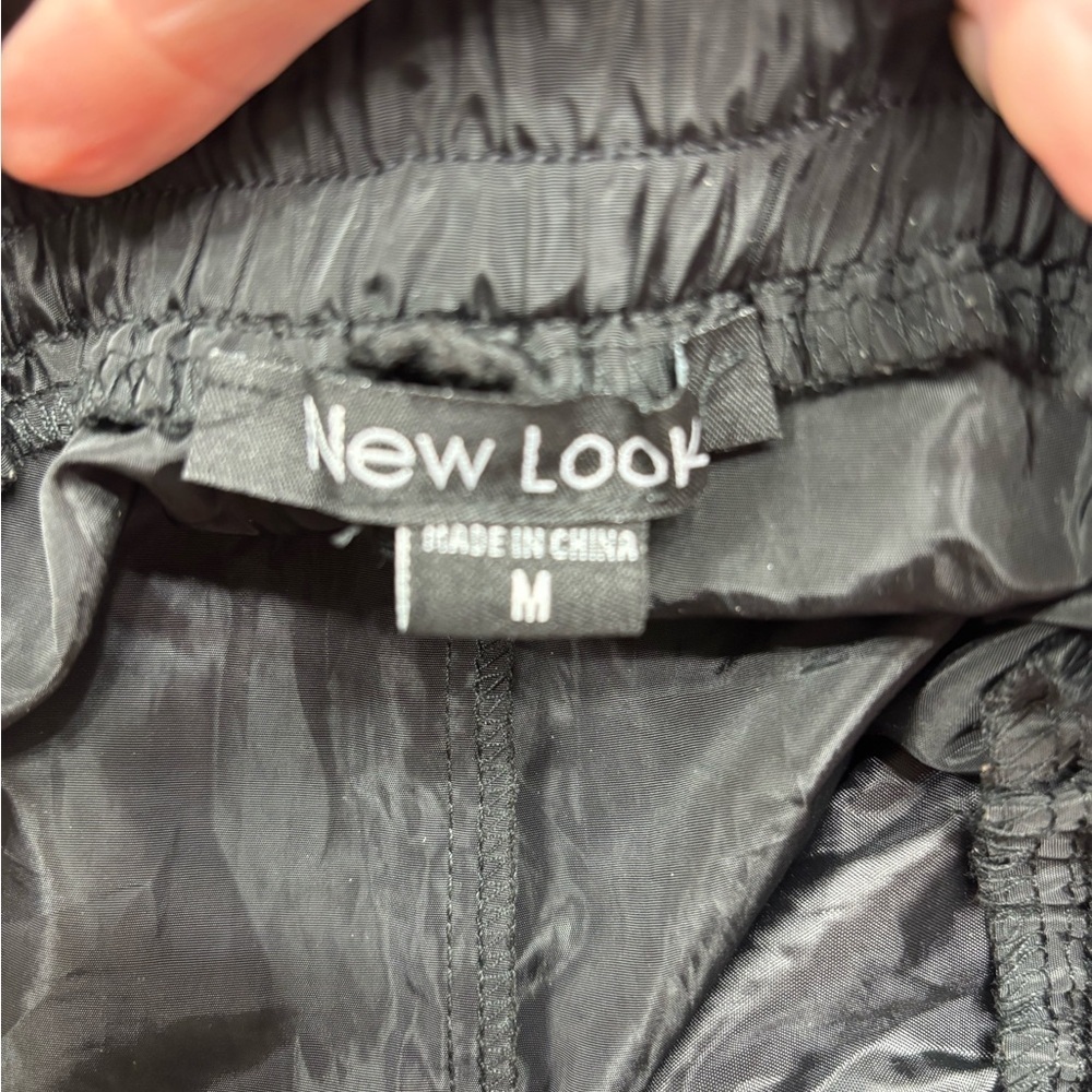 New Look Black Cargo Pants - Picture 3 of 8